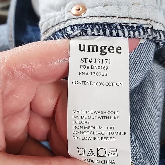 Umgee Distressed Denim Skirt Sz Large - Picture 4 of 6